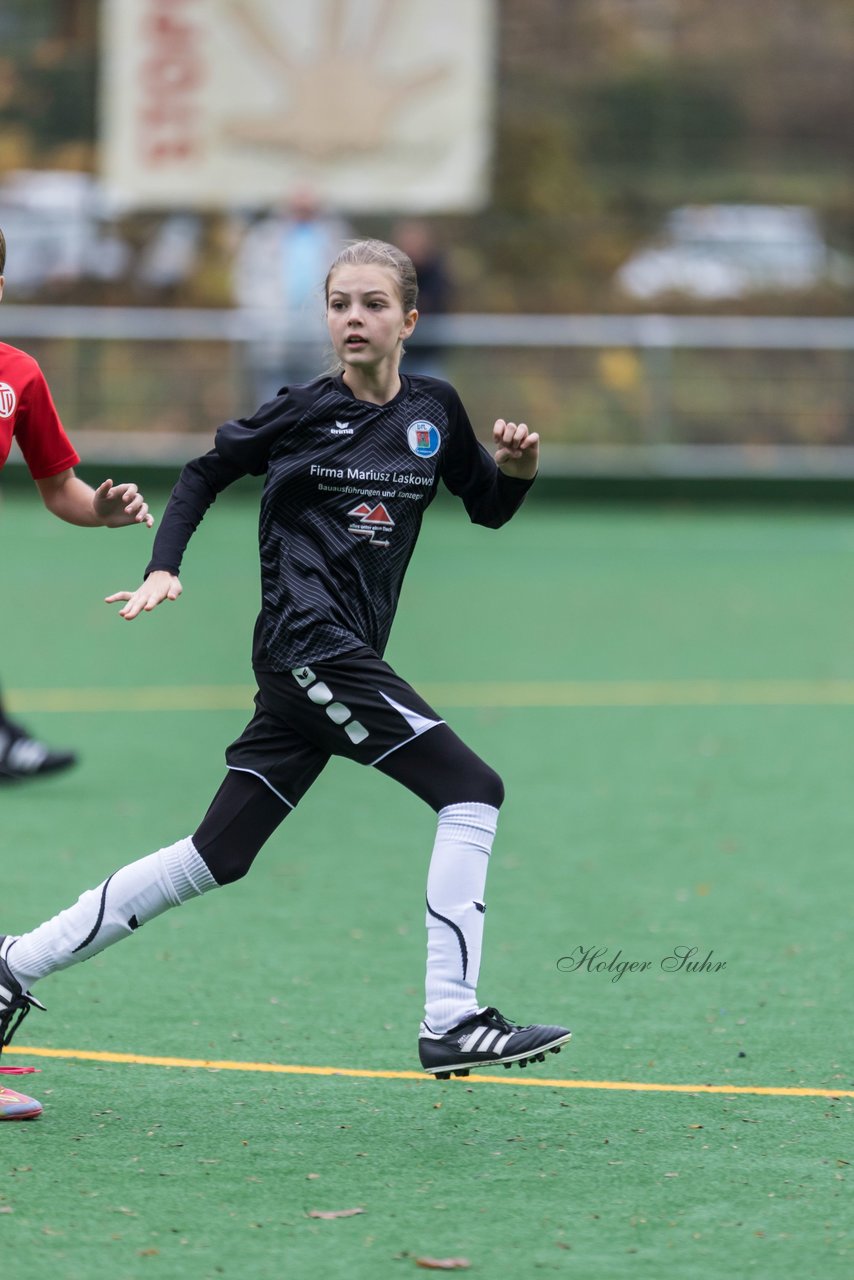 Bild 300 - wCJ VfL Pinneberg - Eimsbuettler TV : Ergebnis: 0:3